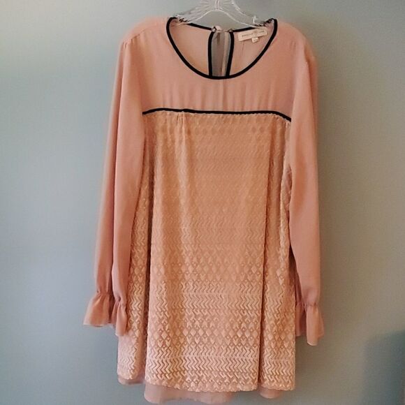 Penelope Rose Dress    - Picture 1 of 7